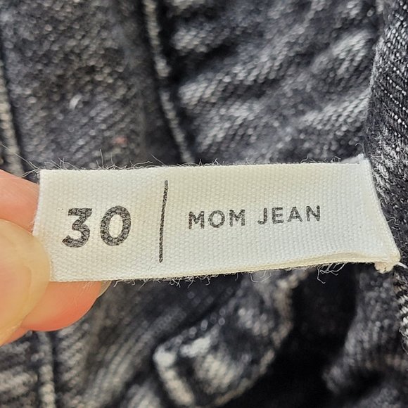 PacSun Woman’s washed out black mom jeans high rise size 30 - Picture 11 of 12